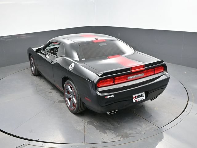 Used 2013 Dodge Challenger SXT RWD image 39