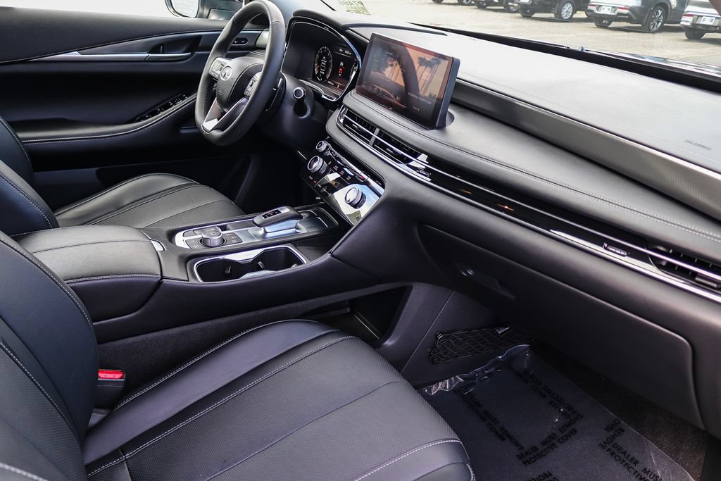Certified 2023 INFINITI QX60 Luxe w/ Cargo Package FWD image 16