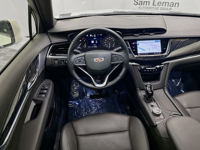 Used 2024 Cadillac XT6 Premium Luxury w/ Technology Package image 26