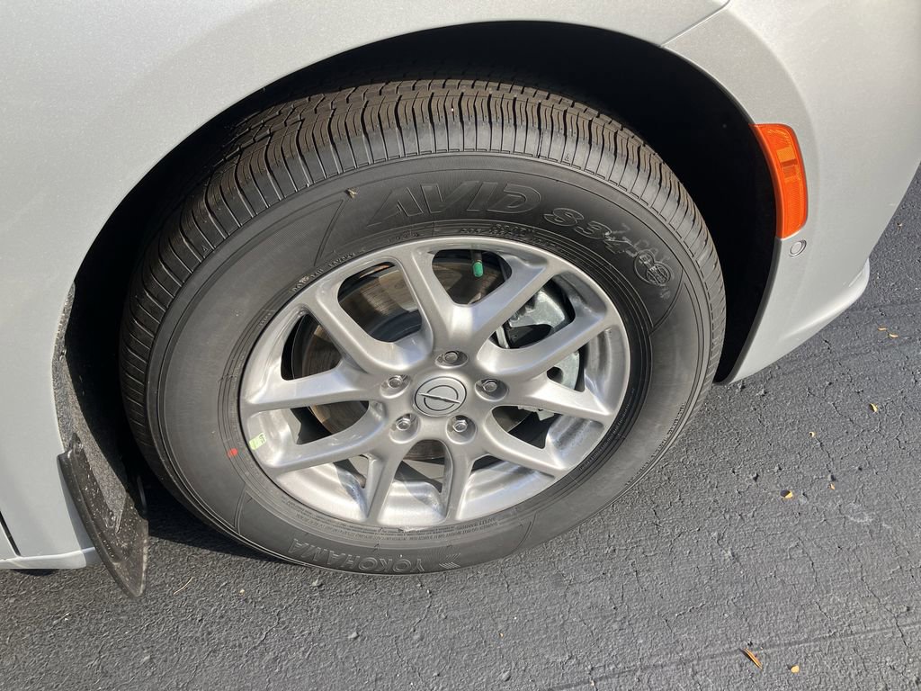 New 2026 Chrysler Pacifica Select image 11