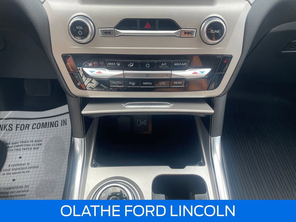 Used 2023 Ford Explorer XLT w/ Equipment Group 202A image 12