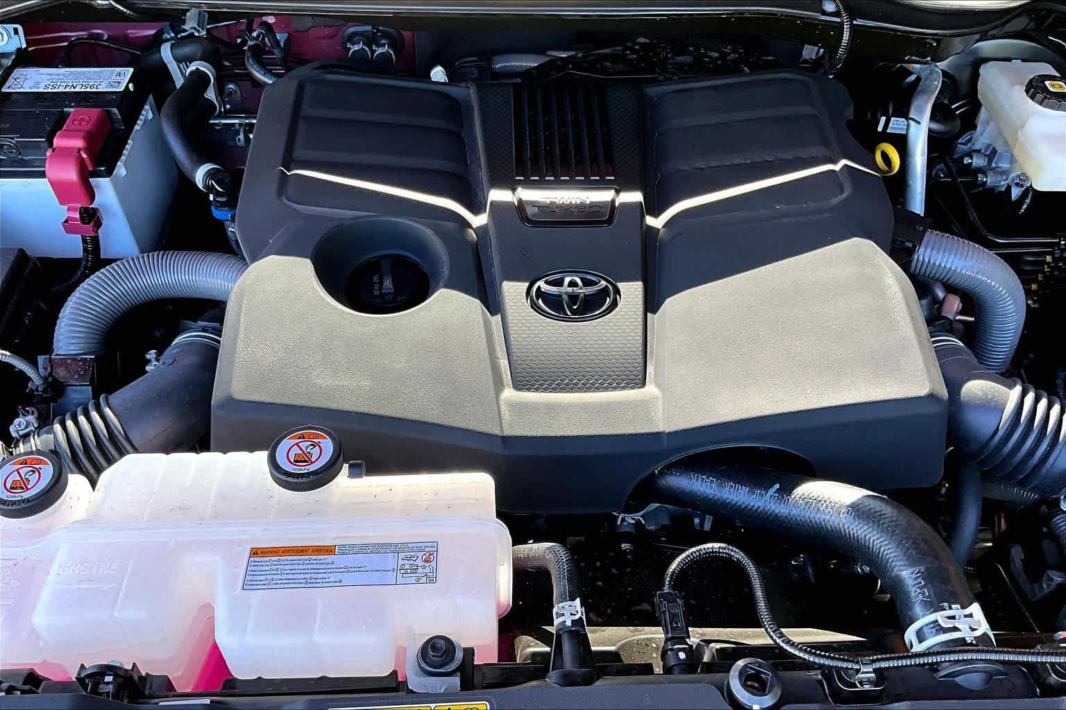 Used 2026 Toyota Tundra SR5 AWD/4WD image 33
