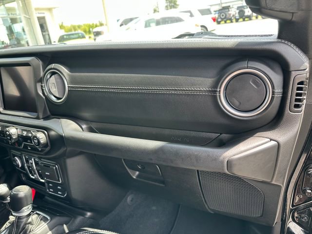 Used 2023 Jeep Wrangler Unlimited Sahara image 25