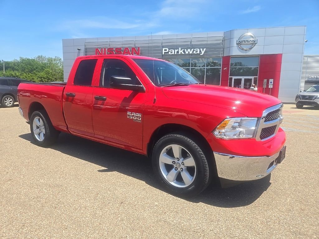 Used 2024 RAM 1500 Classic SLT AWD/4WD image 1