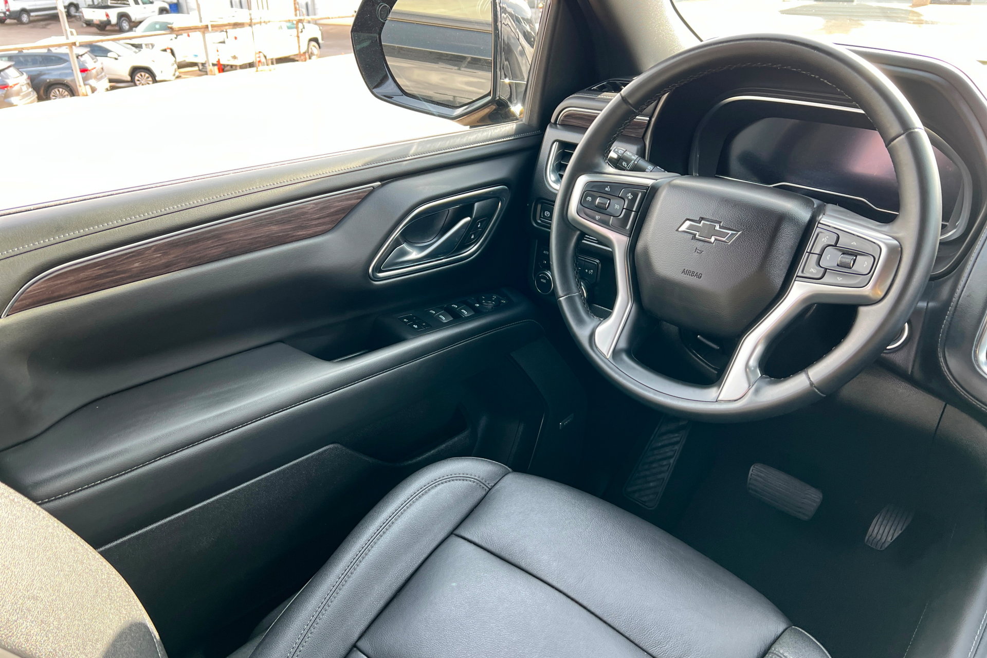 Certified 2023 Chevrolet Suburban Z71 image 12