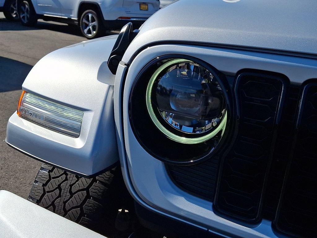 Certified 2024 Jeep Wrangler High Altitude AWD/4WD image 9