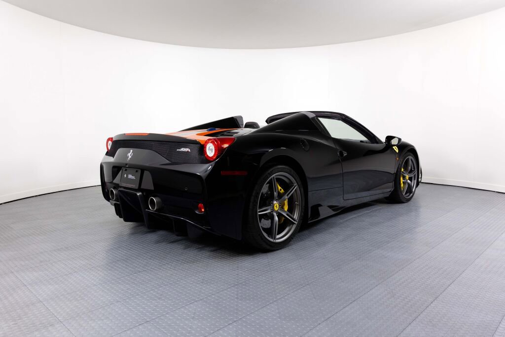 Used 2015 Ferrari 458 Speciale A image 13
