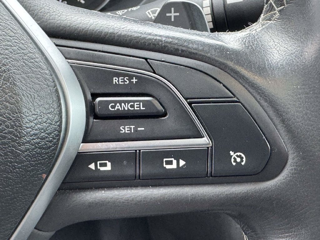 Used 2019 INFINITI QX50 Luxe w/ Navigation Package AWD/4WD image 21