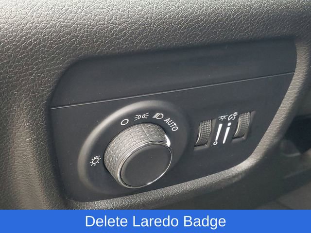 Used 2023 Jeep Grand Cherokee L Laredo image 15