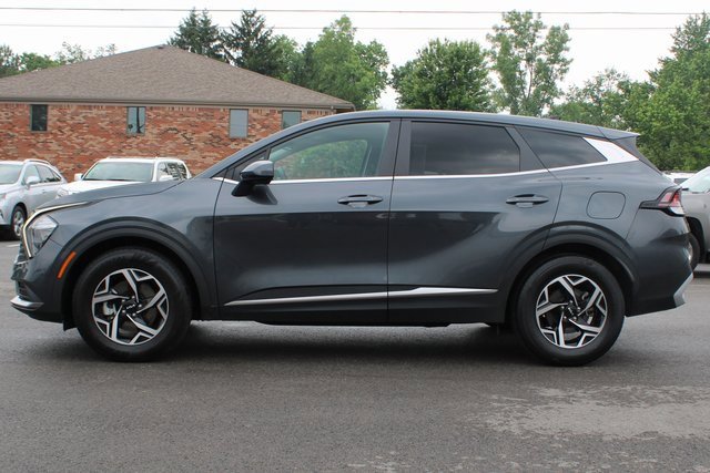 Used 2023 Kia Sportage LX image 5