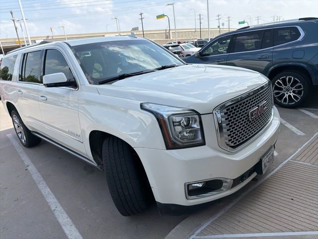 Used 2015 GMC Yukon XL Denali w/ Premium Package AWD/4WD image 2