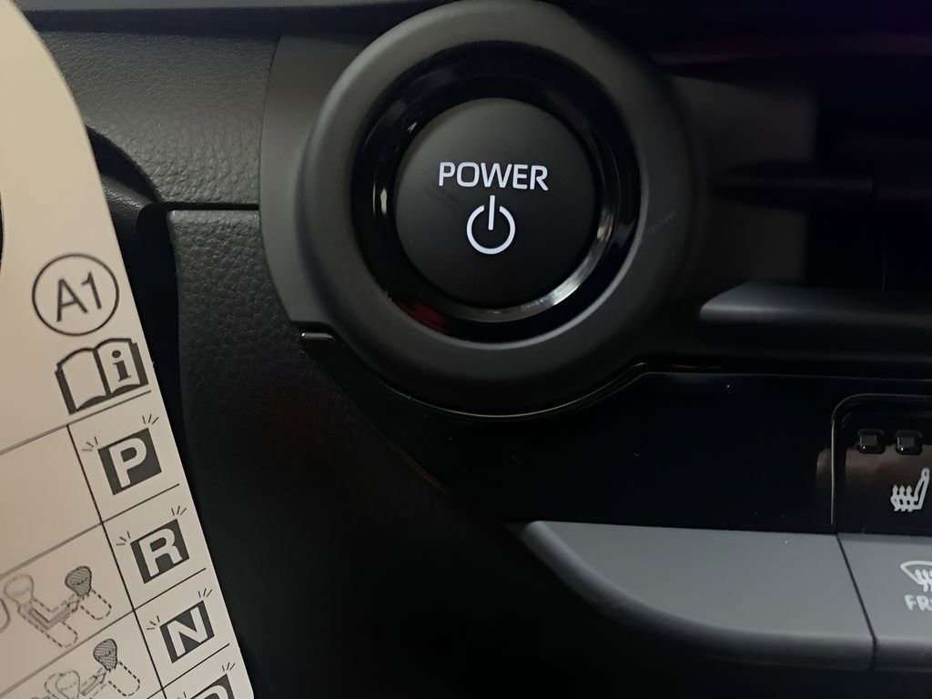 New 2025 Toyota Crown Platinum image 22