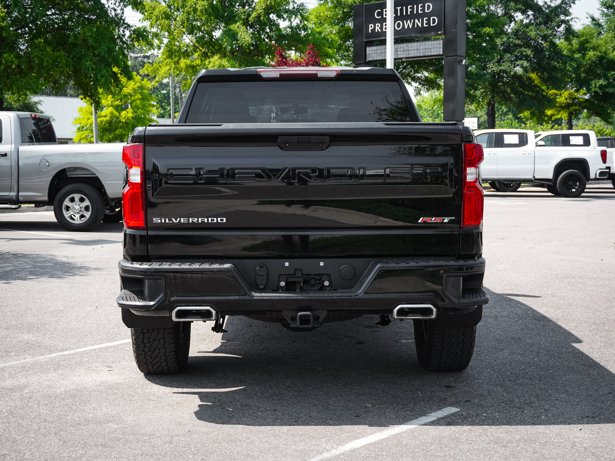 Used 2021 Chevrolet Silverado 1500 RST w/ Z71 Off-Road Package AWD/4WD image 9