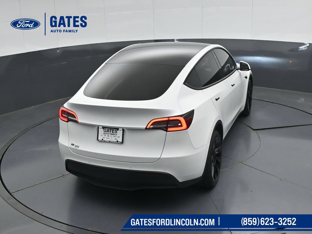 Used 2021 Tesla Model Y Long Range AWD/4WD image 43