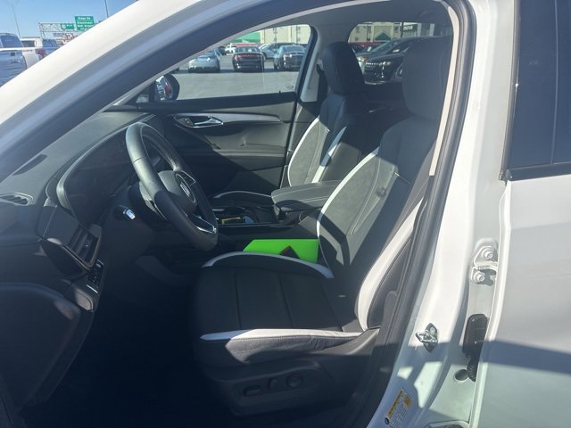 Used 2025 Buick Envision Sport Touring image 17