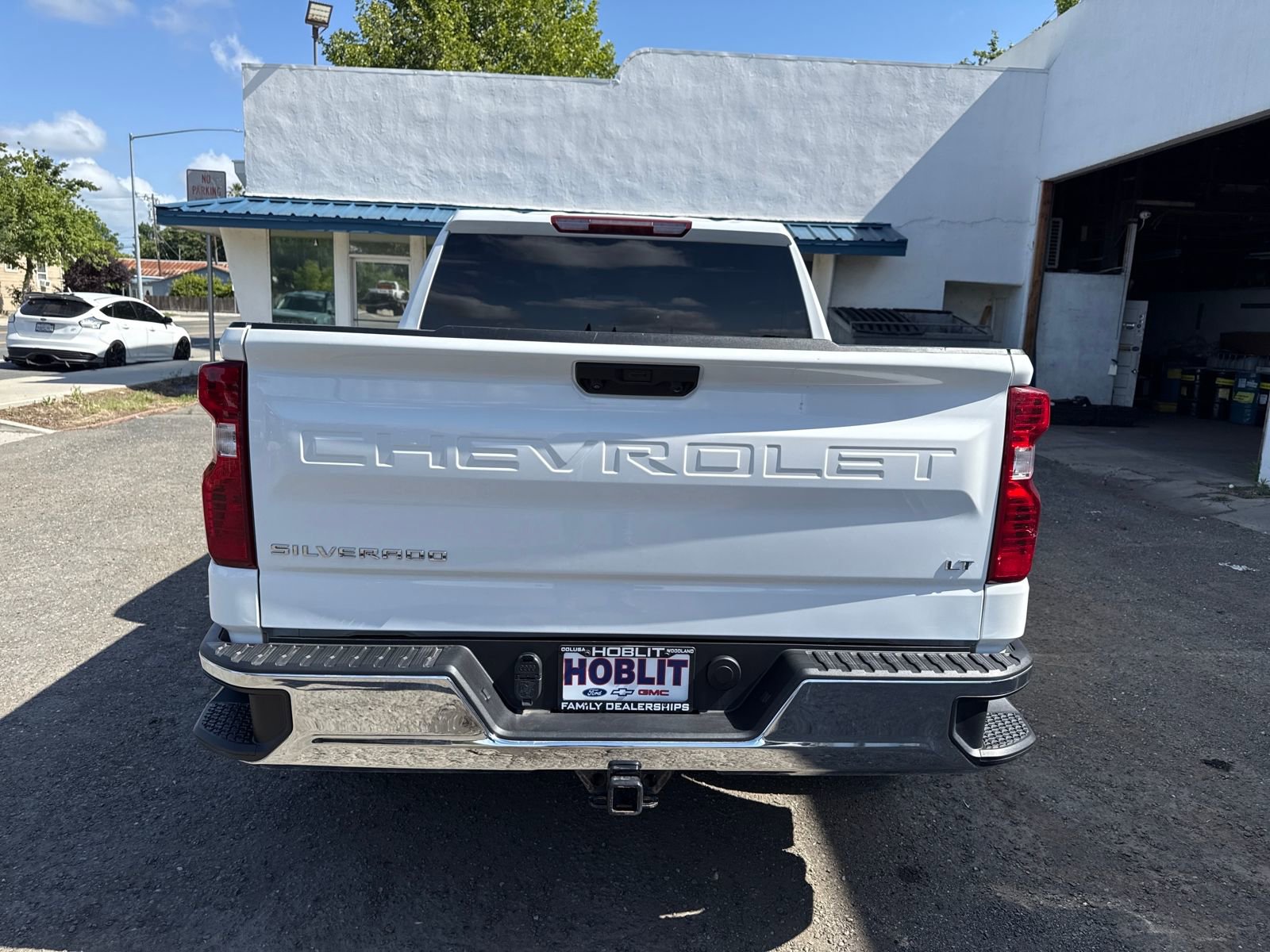Used 2023 Chevrolet Silverado 1500 LT AWD/4WD image 4