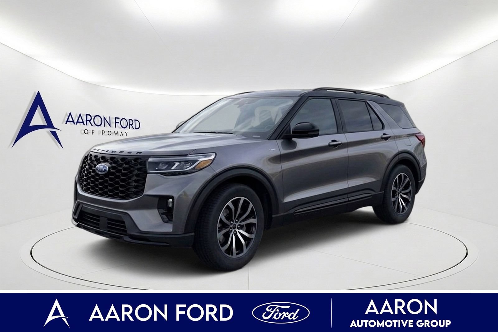 New 2025 Ford Explorer ST-Line w/ Premium Package