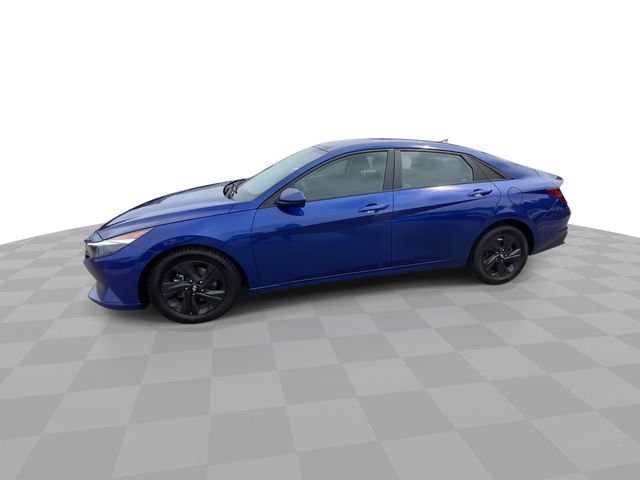 Used 2023 Hyundai Elantra SEL FWD image 7