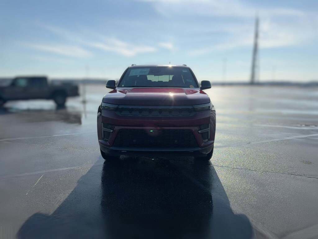 New 2026 Jeep Grand Wagoneer Limited image 2