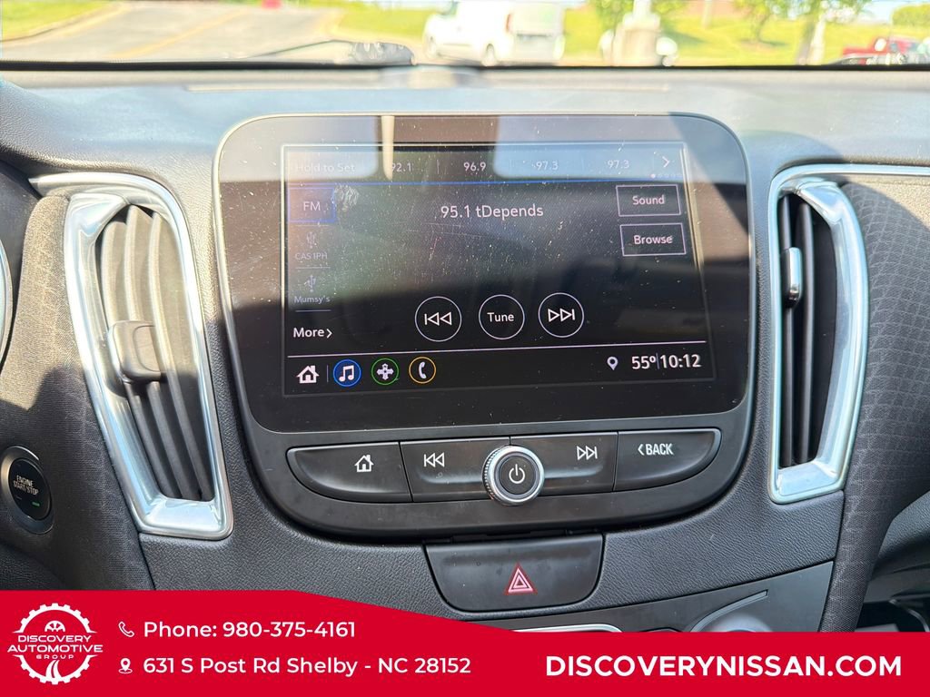 Used 2019 Chevrolet Malibu LT w/ Driver Confidence Package image 16