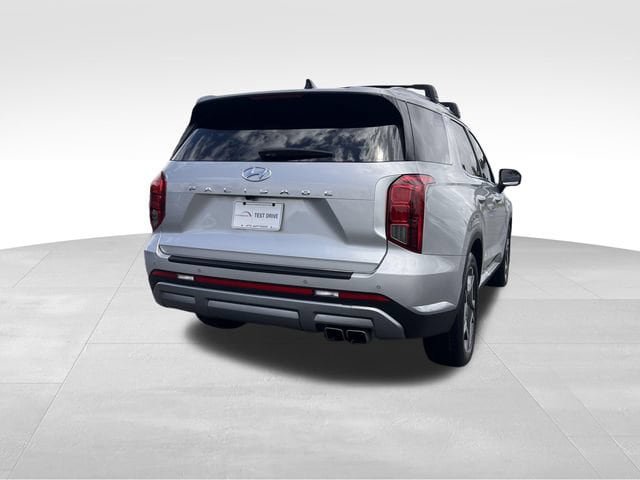 Used 2024 Hyundai Palisade Limited FWD image 5