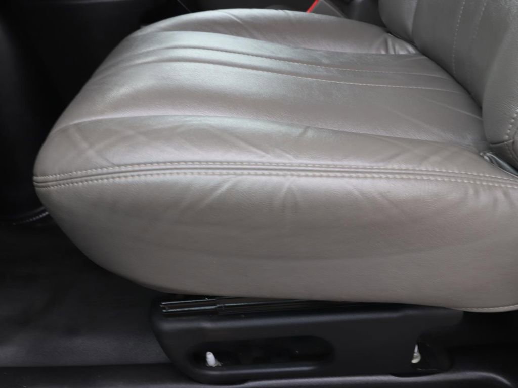 Used 2023 GMC Savana 2500 Extended w/ Driver Convenience Package image 16