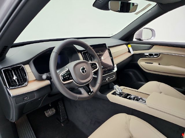 New 2026 Volvo XC90 B6 Plus w/ Protection Package AWD/4WD image 16