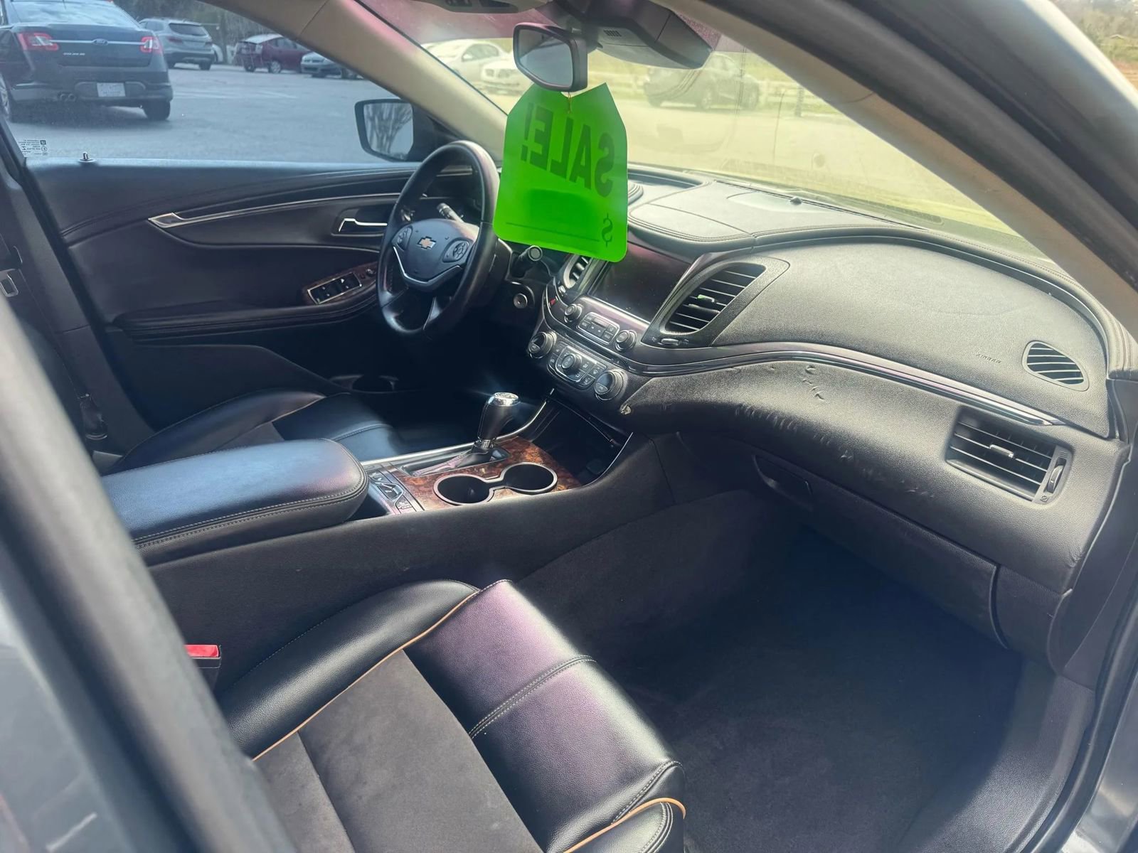 Used 2014 Chevrolet Impala LT w/ Premium Seating Package image 3