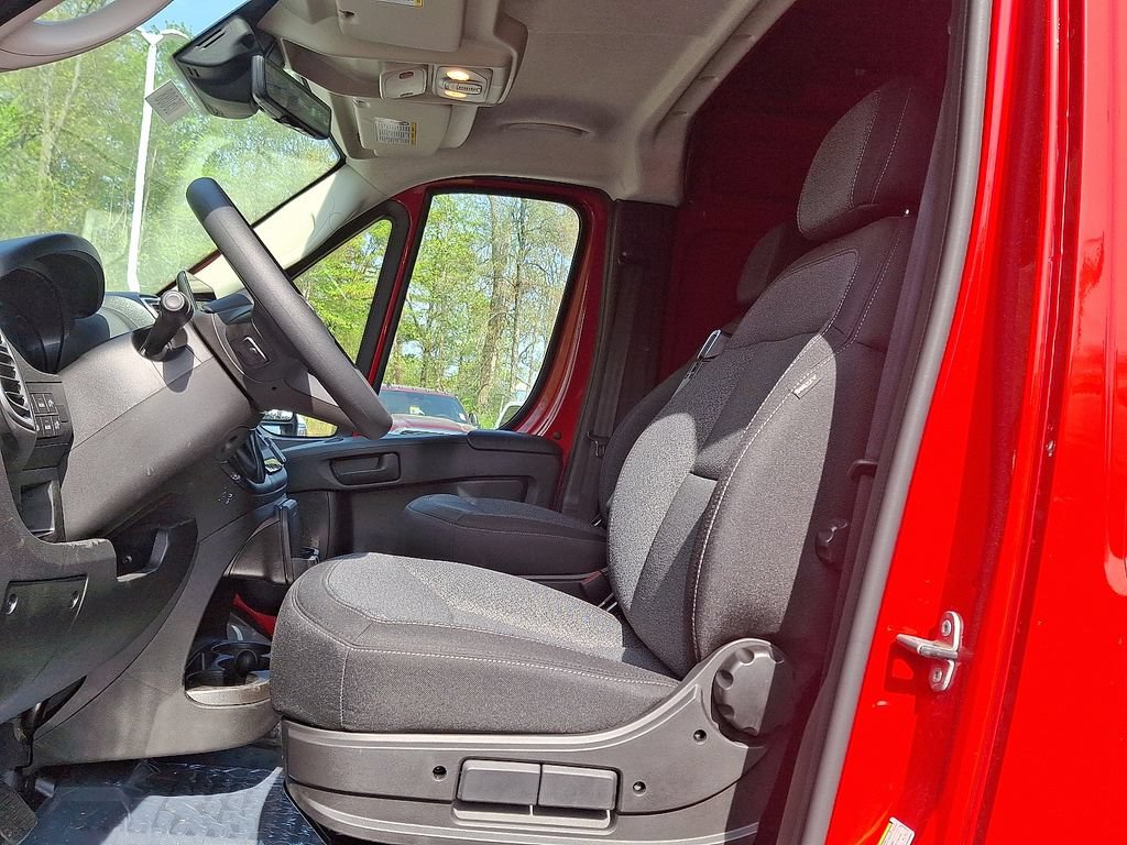 New 2025 RAM ProMaster 2500 w/ Quick Order Package 22H SLT+ FWD image 10
