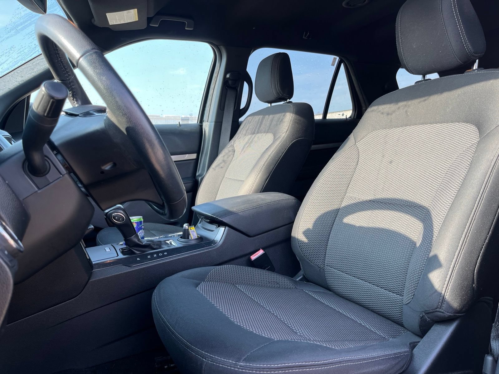 Used 2018 Ford Explorer XLT w/ Equipment Group 201A FWD image 8