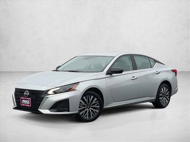 Used 2025 Nissan Altima 2.5 SV