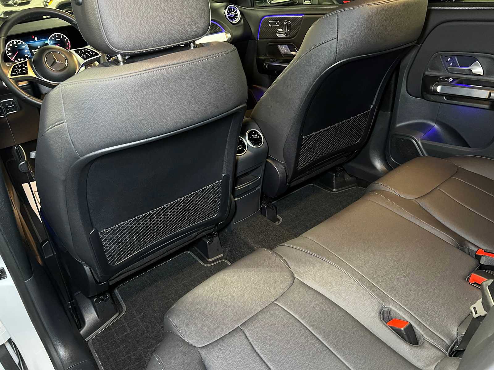 Certified 2025 Mercedes-Benz GLB 250 4MATIC image 20