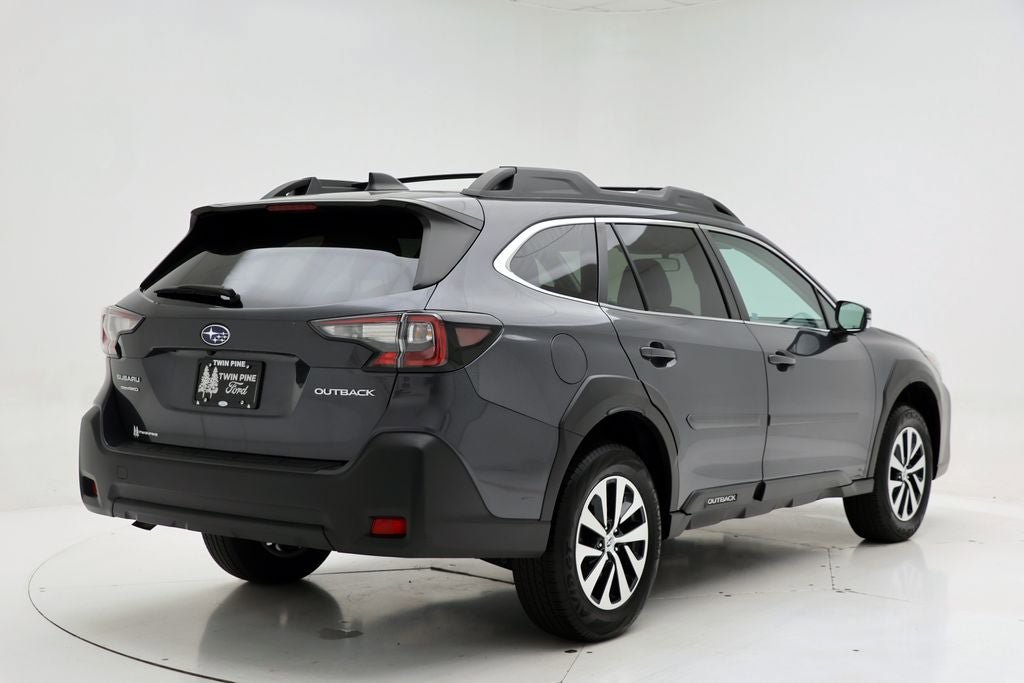Used 2024 Subaru Outback Premium AWD/4WD image 8