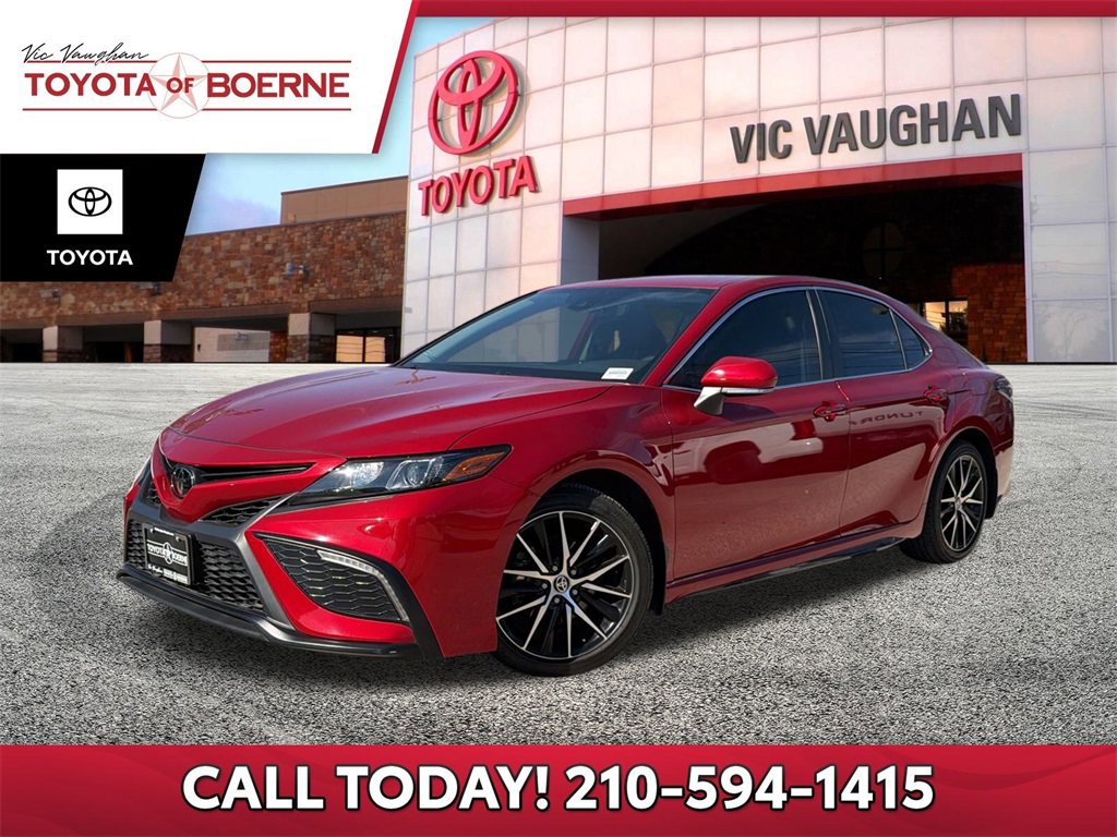 Certified 2024 Toyota Camry SE image 1