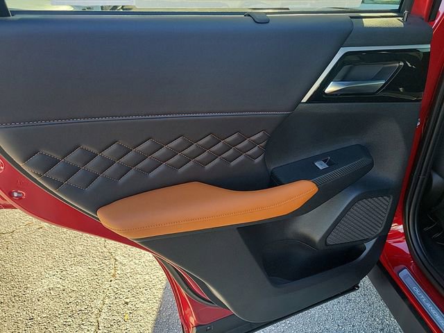 New 2025 Mitsubishi Outlander SEL image 11