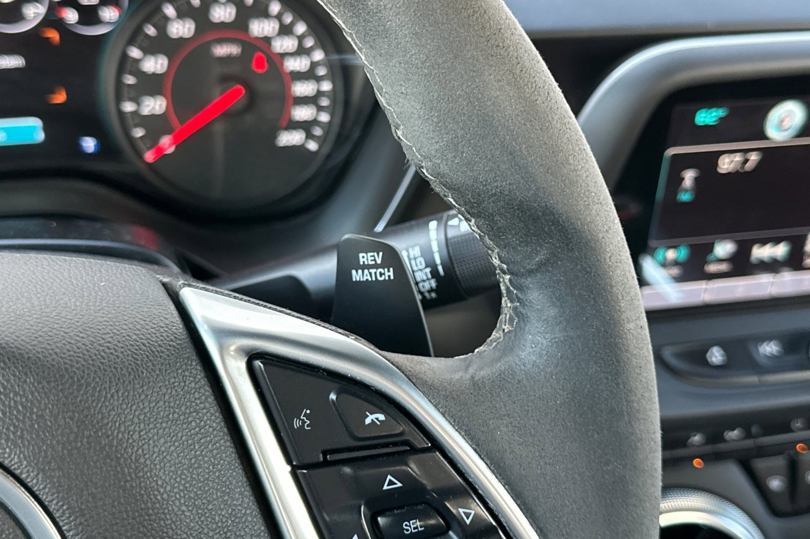 Used 2018 Chevrolet Camaro SS image 38