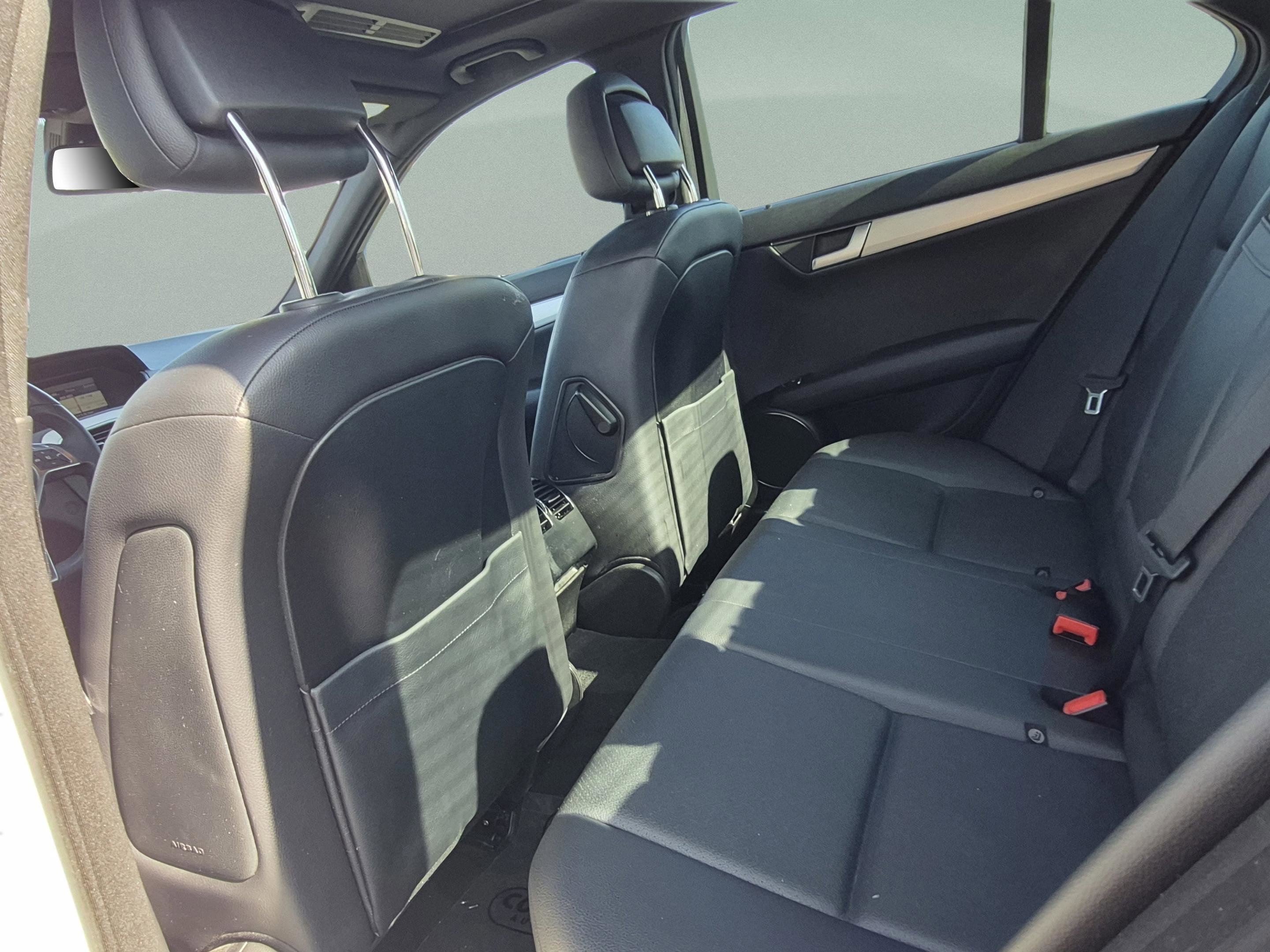 Used 2013 Mercedes-Benz C 250 Sedan image 15