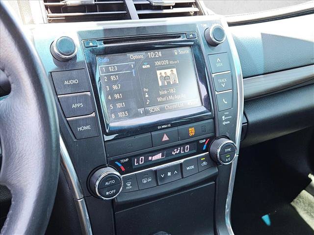 Used 2017 Toyota Camry XLE w/ Moonroof Package FWD image 19