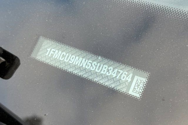 Used 2025 Ford Escape ST-Line AWD/4WD image 4