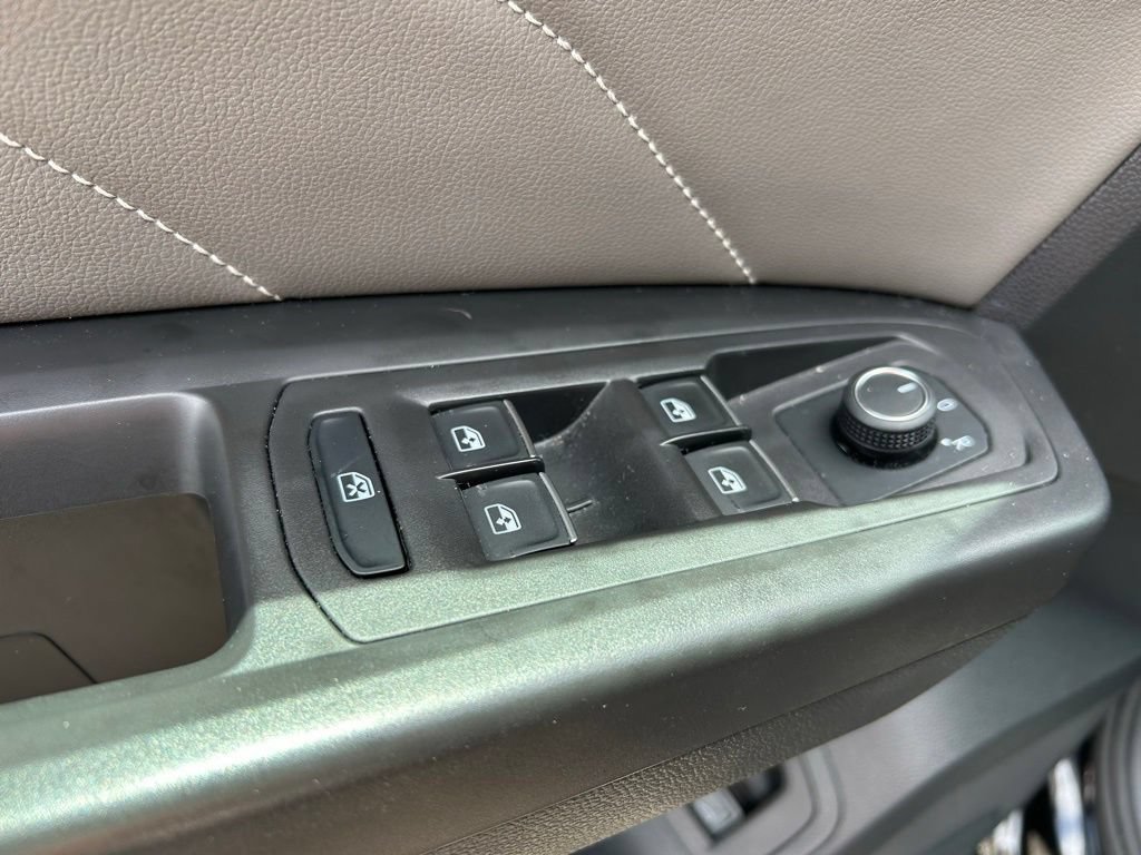 Certified 2023 Volkswagen Atlas SE FWD image 18