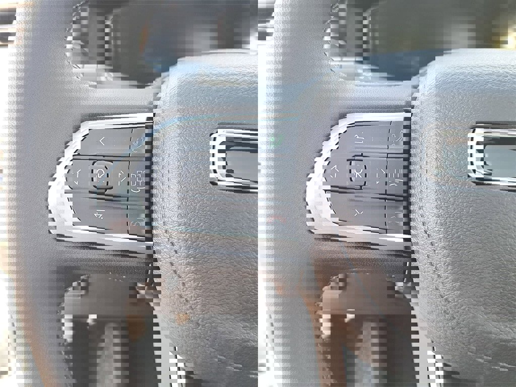 New 2026 Jeep Compass Limited w/ Sun, Sound & Navigation Group image 17