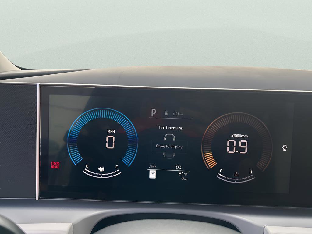 Used 2026 Hyundai Tucson SE image 14