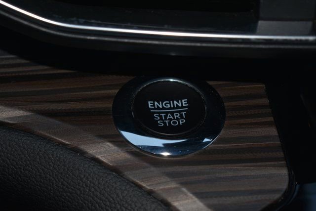 Used 2024 Ford Explorer Limited image 22