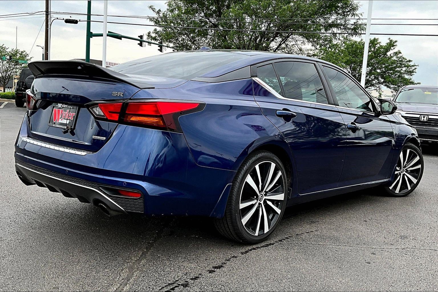 Used 2021 Nissan Altima 2.0 SR FWD image 6