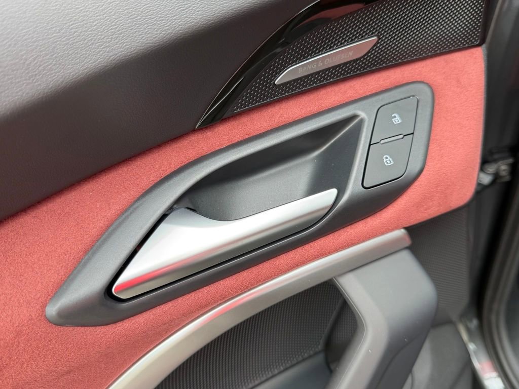 New 2025 Audi SQ5 Prestige image 71