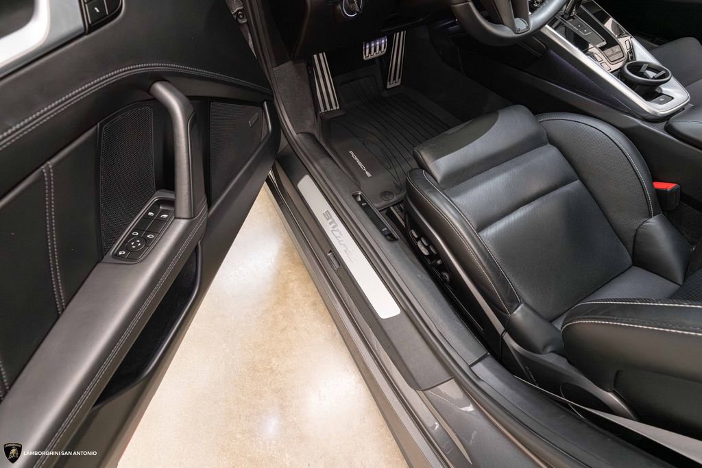 Used 2022 Porsche 911 Turbo AWD/4WD image 34