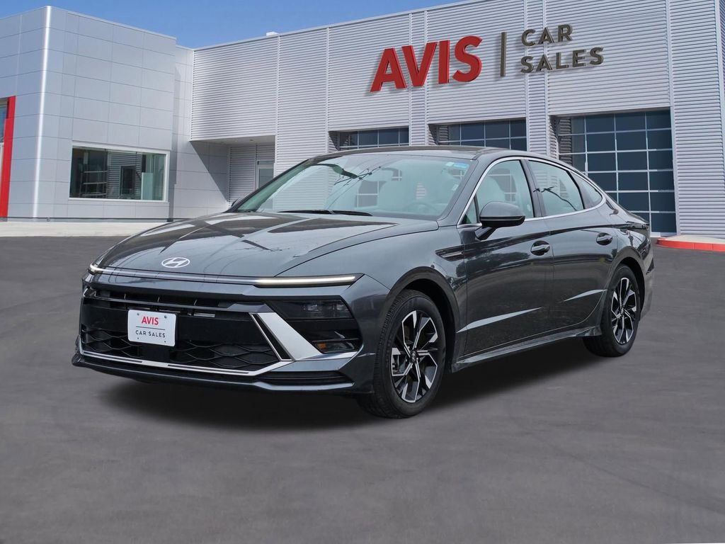 Used 2025 Hyundai Sonata SEL FWD image 1