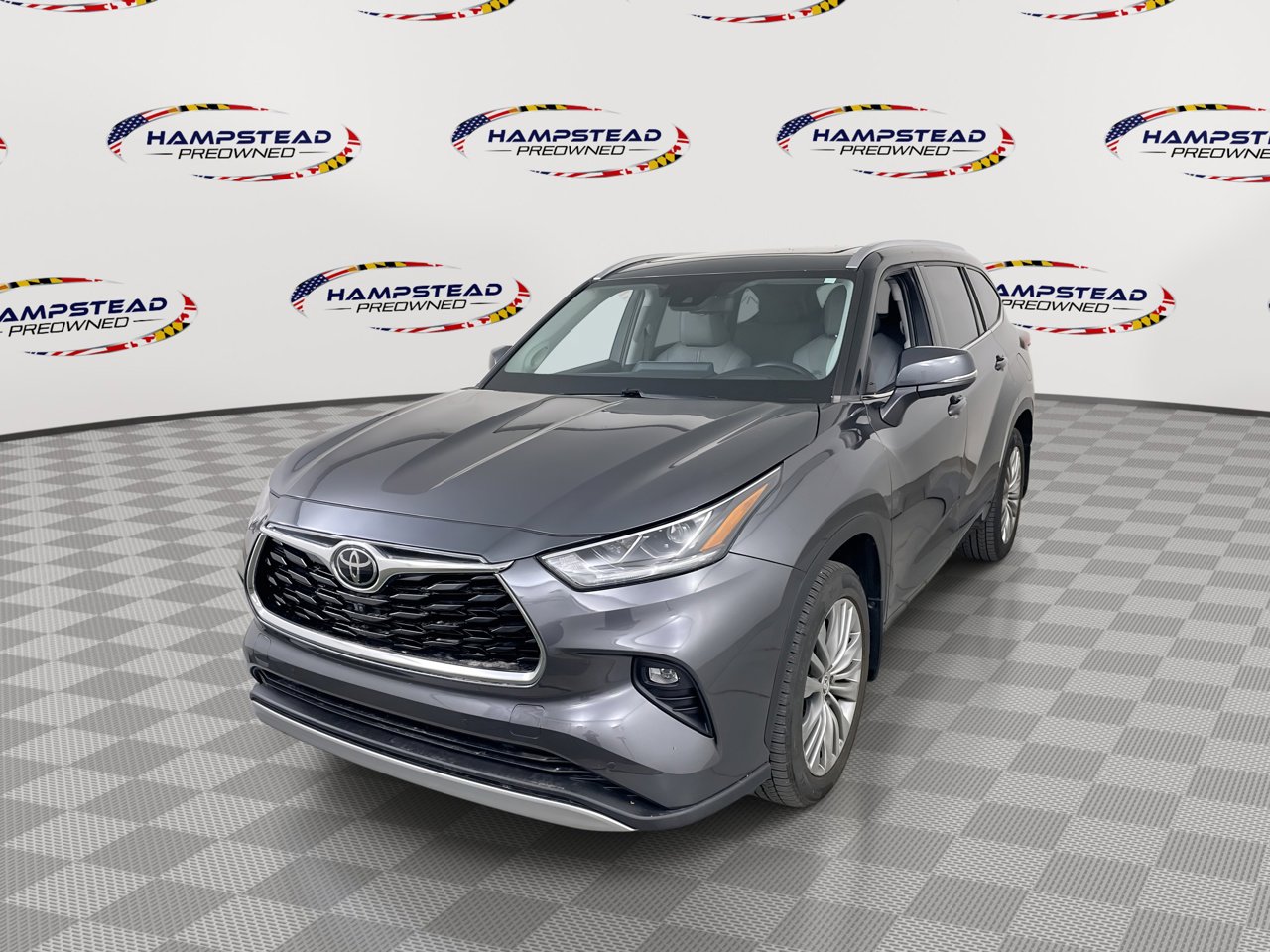 Used 2021 Toyota Highlander Platinum image 1