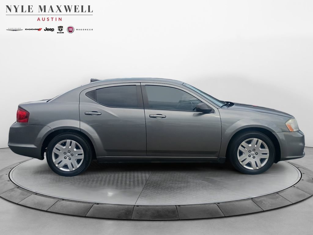 Used 2012 Dodge Avenger SE image 17