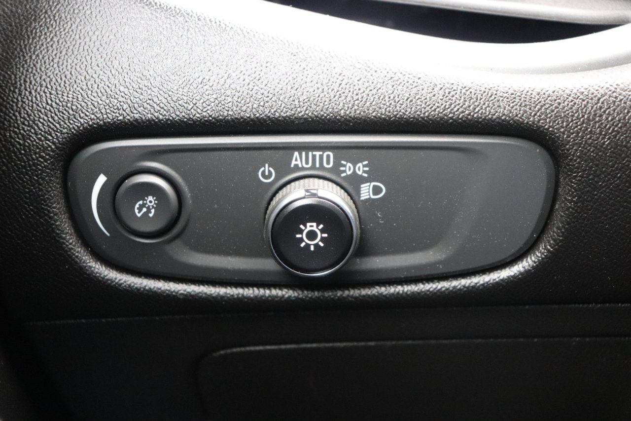 Used 2024 Chevrolet Malibu LT image 37